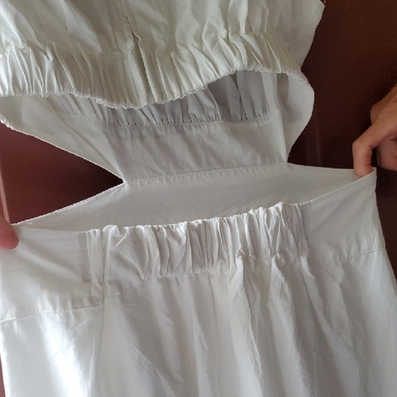 Chic White Sleeveless Maxi Dress - Picture 13 of 16